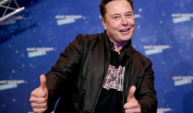 Elon Musk – zgarcit? ciudat? Vezi pe unde doarme si de ce!
